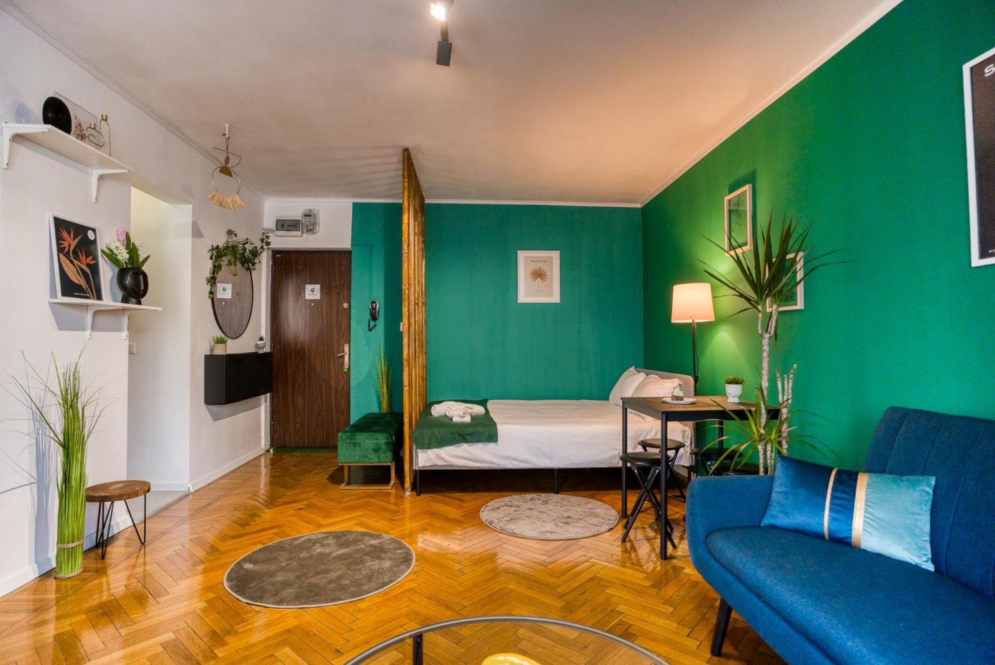 Hacienda Royal Palace - Central Designer Apartment Bucarest Esterno foto