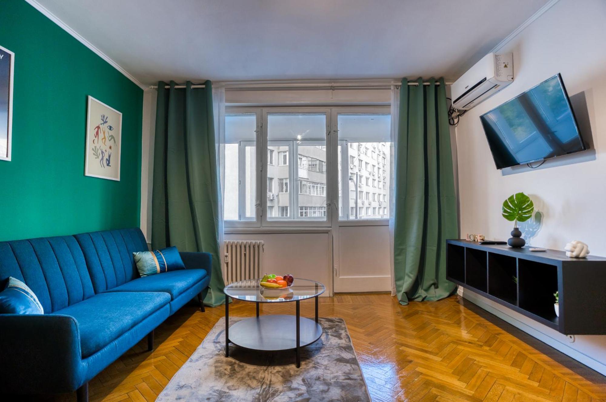 Hacienda Royal Palace - Central Designer Apartment Bucarest Esterno foto